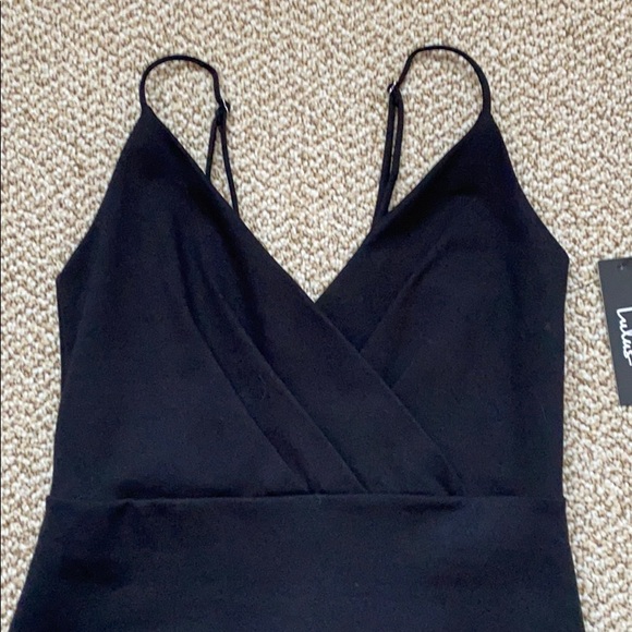 Lulu’s black mini bodycon dress - Picture 2 of 4